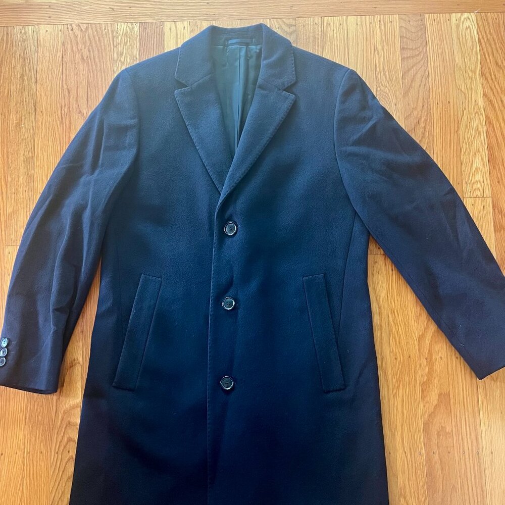 Hugo Boss Cashmere-Wool Overcoat – Timeless Elegance in Navy